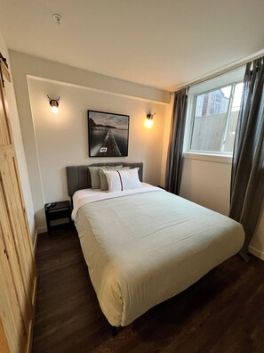 1 bedroom - Dt 1bed 1bath Cozy Suite 8 Min Walk To Arena (Edmonton)