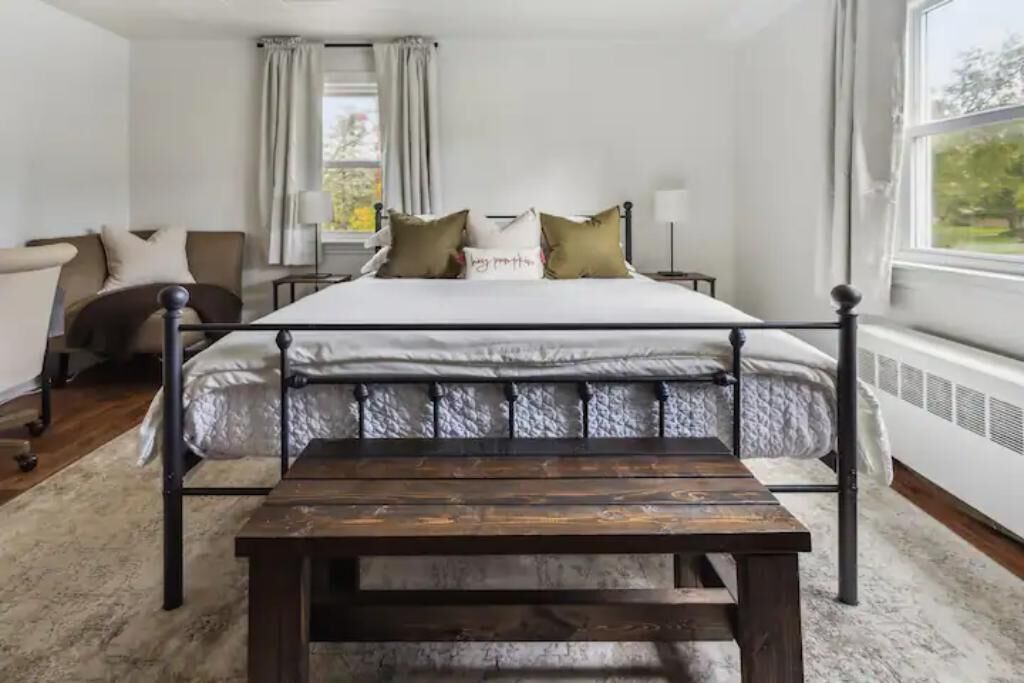 1 bedroom, desk, iron/ironing board, free WiFi