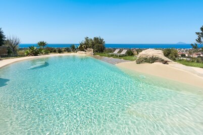 Beautiful villa with pool in Capo d'Orlando