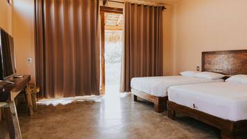 6 bedrooms, free WiFi, bed sheets