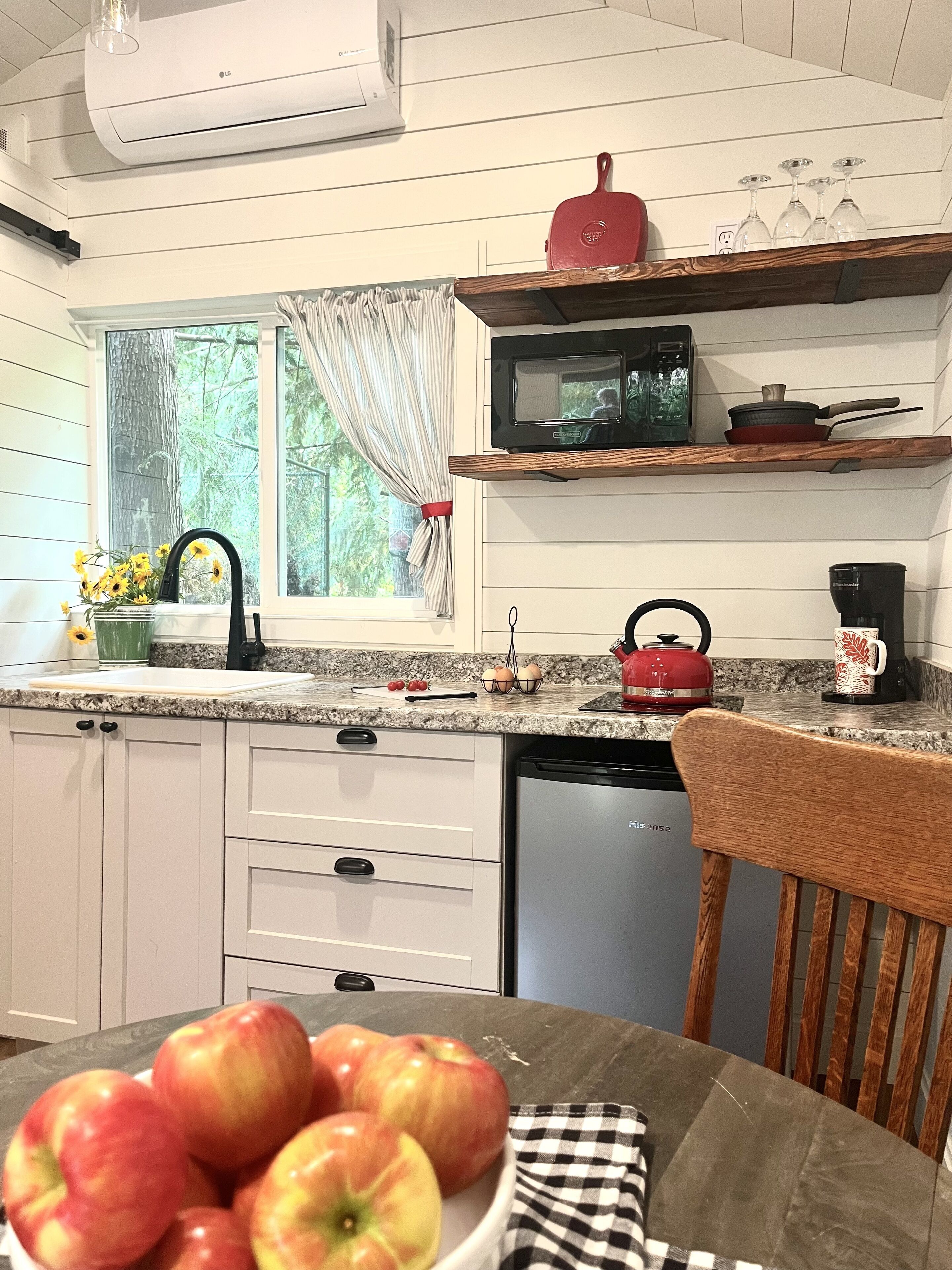 The Shed@LivelyFarm\n\nA tiny house on the edge of everything in Newberg. \n\n