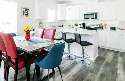 Chic Home 9 min to Uptown w/Hot Tub & Private Yard