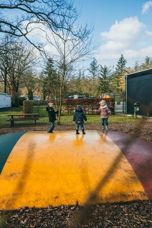 Children’s area - Holiday Home Maridu Family L-Cube (Arnhem)