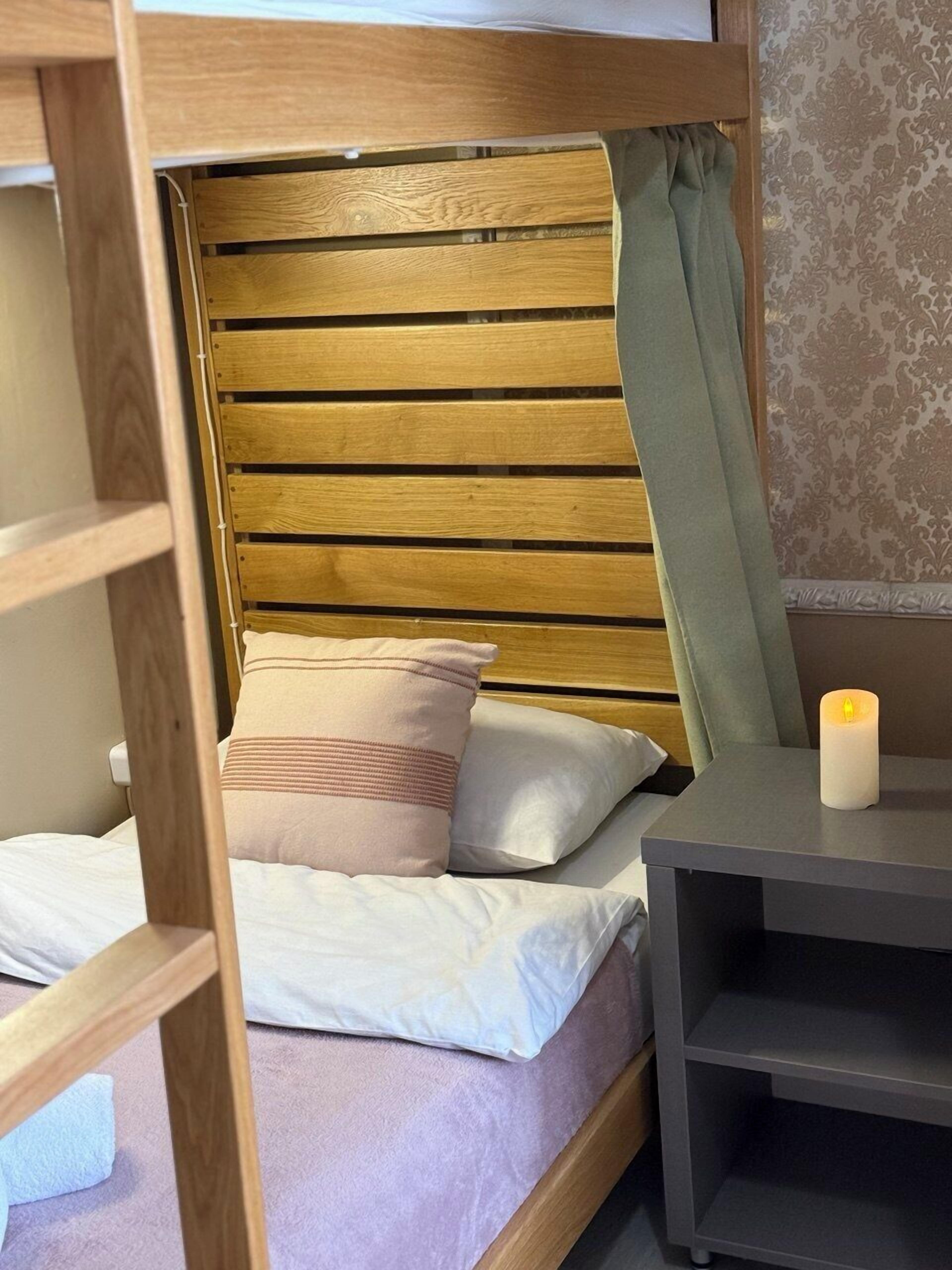 Basic Shared Dormitory, Women only, 1 Sleeping place | Iron/ironing board (on request), WiFi (free), bed sheets