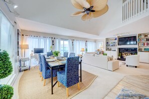 Smart TV, DVD player, books, computer monitors - 3-bedroom Gulfview beach house -  golf cart included - Dog Friendly! (Galveston)