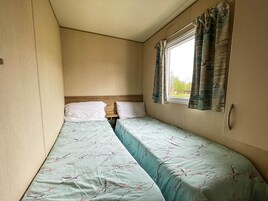 Cabin | 3 bedrooms, free WiFi, bed sheets