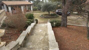 Enceinte de lâhĂ©bergement