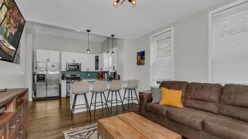 Smart TV, books, offices