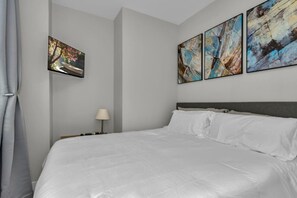 3 habitaciones, escritorio, tabla de planchar con plancha y wifi gratis 