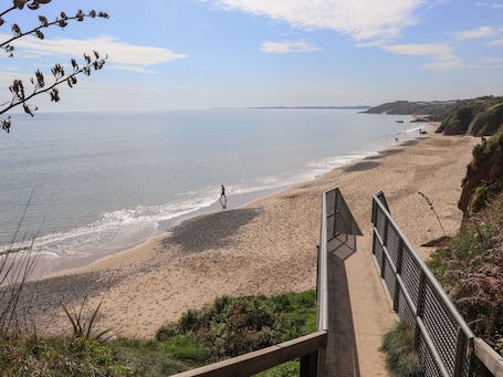 Una playa cerca. Seafield