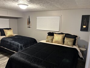 6 bedrooms, free WiFi, bed sheets