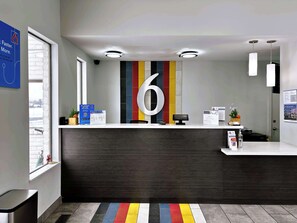 Lobby - Studio 6 Ogden, Ut – 21St Street (Ogden)