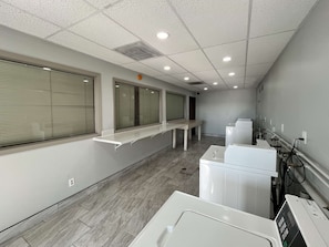 Laundry room - Studio 6 Ogden, Ut – 21St Street (Ogden)