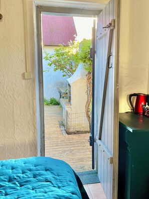 Double Room | Individually decorated, individually furnished, free WiFi, bed sheets - Sydkustens at Tullnäs Vingård (Trelleborg)