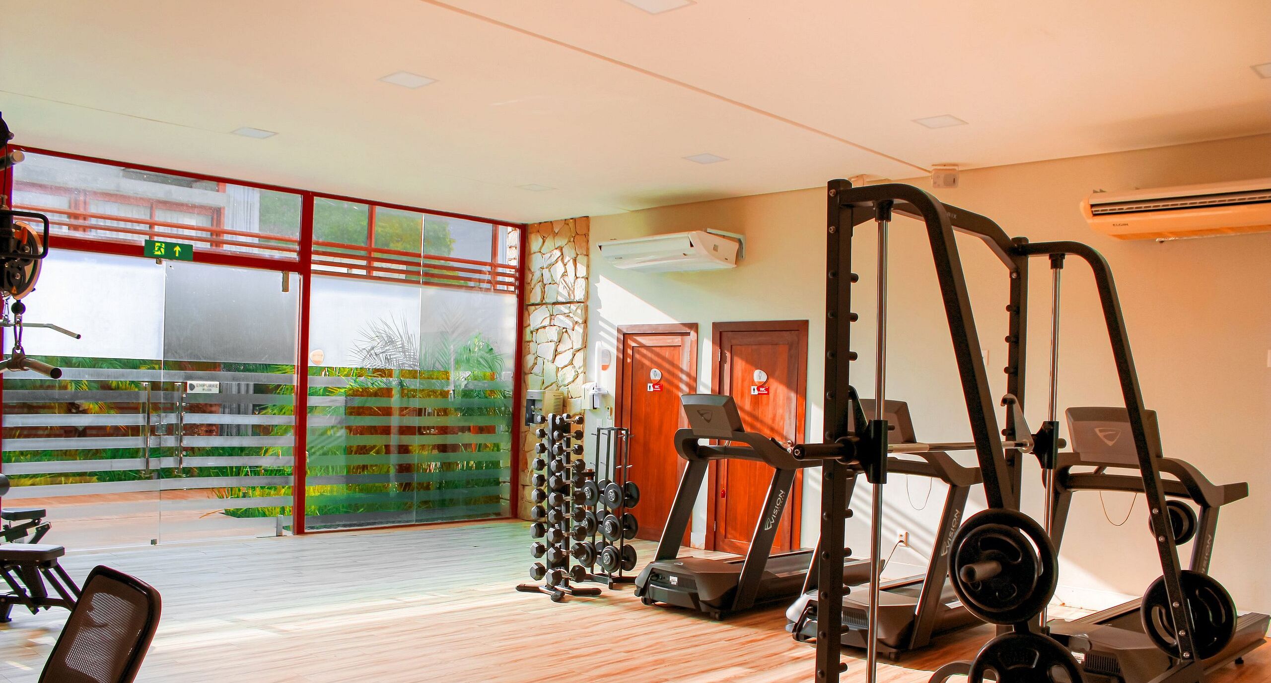 Apartamento básico | Sala de fitness