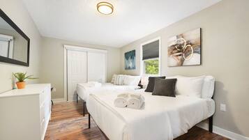 4 bedrooms, travel crib, free WiFi, bed sheets