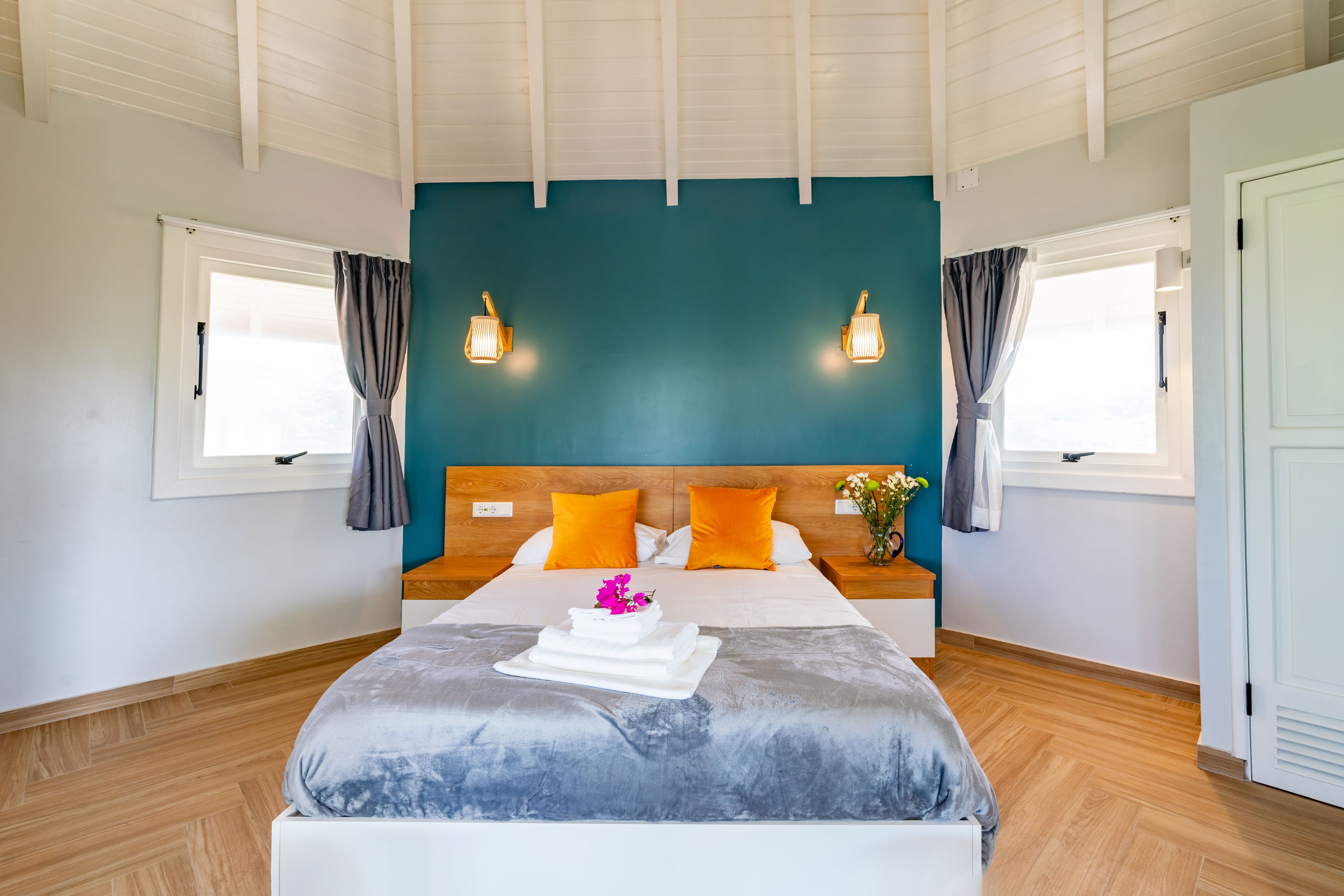 Suite Studio Supérieure, 1 grand lit, coin cuisine, vue jardin | Literie de qualité supérieure, coffres-forts dans les chambres