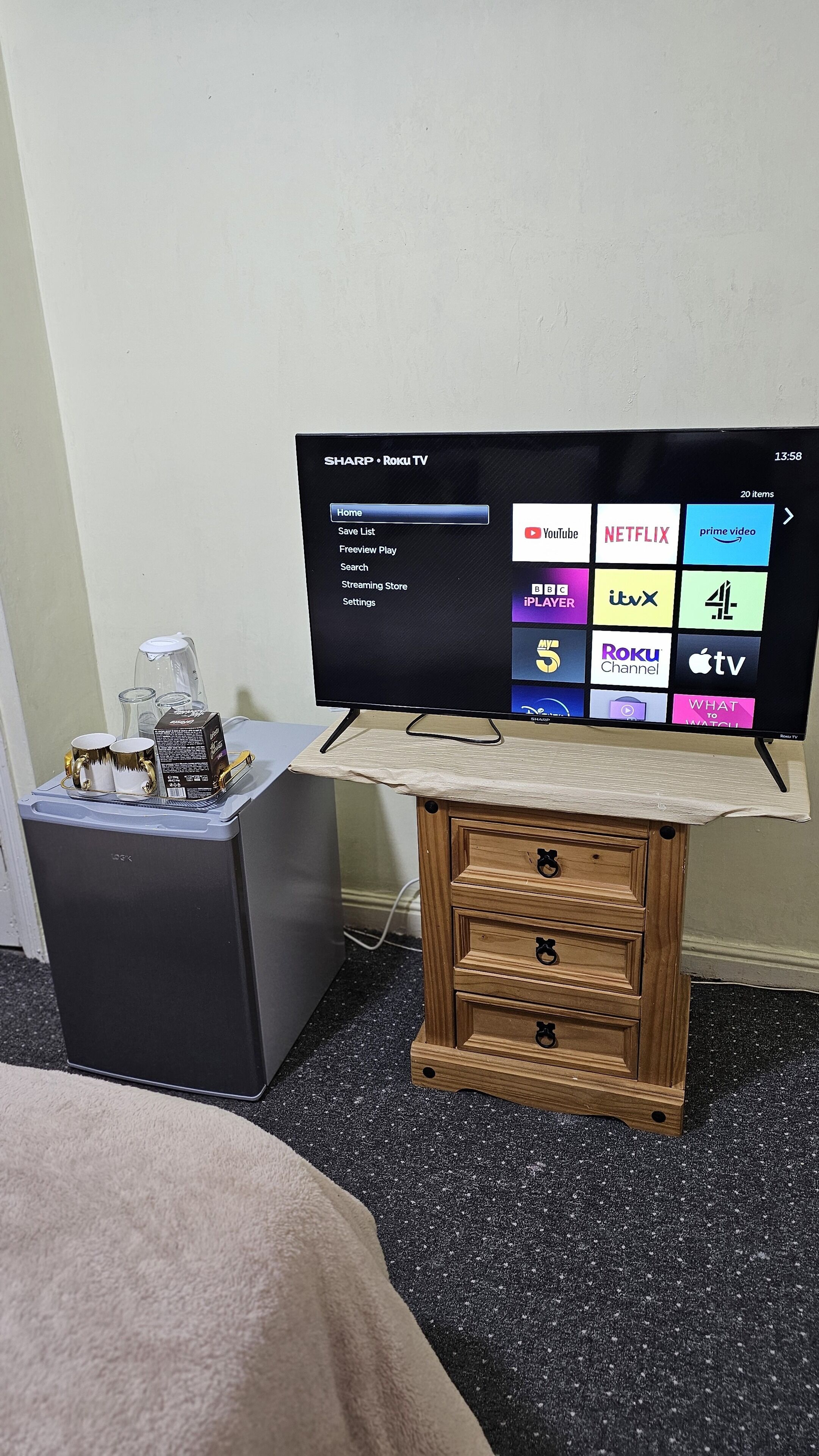 House | 1 bedroom, iron/ironing board, free WiFi, bed sheets