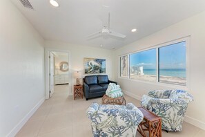 TV, DVD player - Sunrise Vista (Anna Maria)