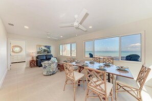 صورة غير مصنفة، 3 من 50، زرّ