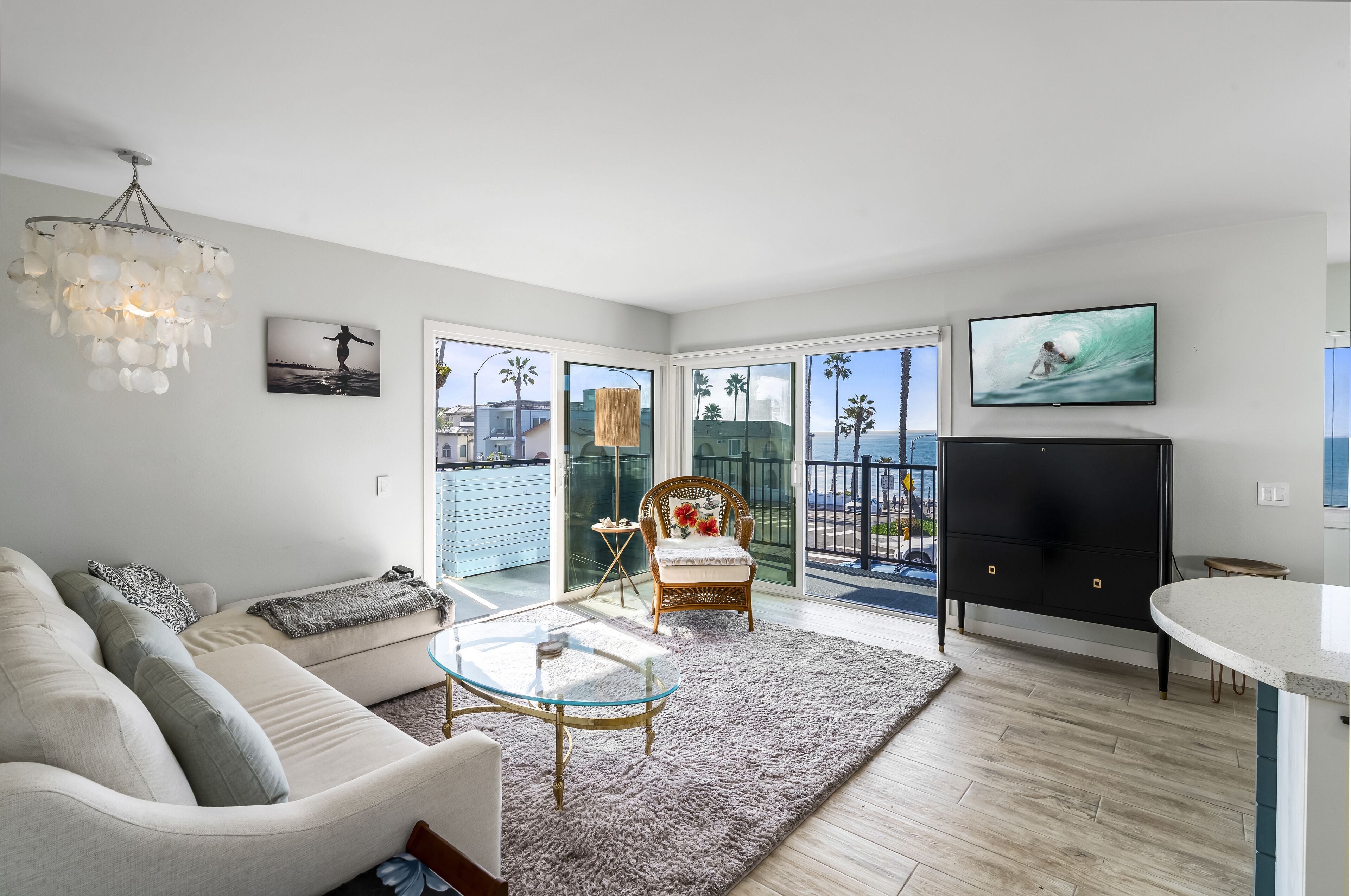 Beautifully Remodeled Panoramic Ocean View Condo