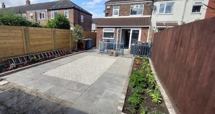 Hull 3bed House-driveway-garden-familyfriendly