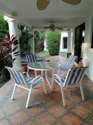 Outdoor dining
