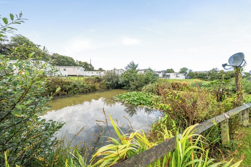 Dog Friendly Park 5 Miles From Bude 2 bed Caravan