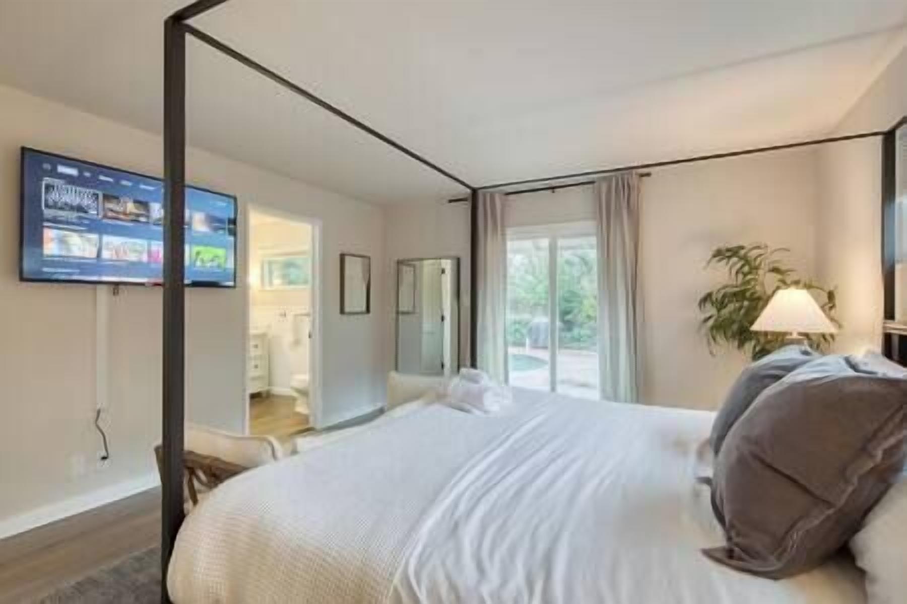 5 slaapkamers, een bureau, een strijkplank/strijkijzer, gratis wifi