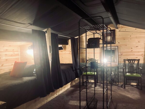 2 chambres, Wi-Fi gratuit, draps fournis