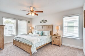 3 chambres, fer et planche à repasser, Wi-Fi, draps fournis