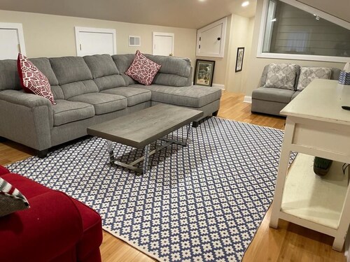 Coquille's Nest/Comfy Apartment 