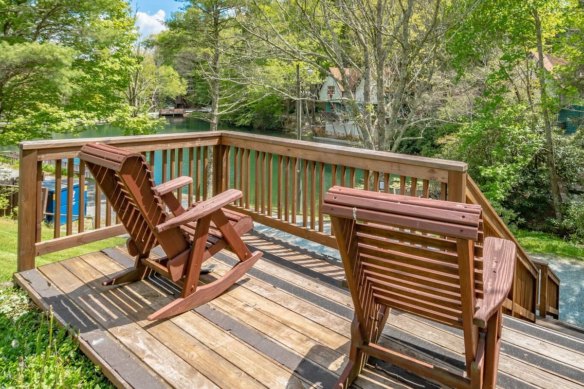 2 Bedroom / Sleeps 6 | Terraza o patio