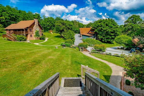 Cabin #3 - 1 Bedroom | Individually decorated, individually furnished, iron/ironing board