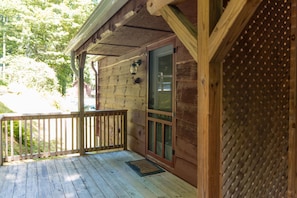 Chalet #29 - 1 Bedroom with Loft | Terrace/patio