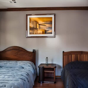 Comfort Twin Room | Premium bedding, down comforters, desk, laptop workspace - Hotel Plaza del Valle (Loja)