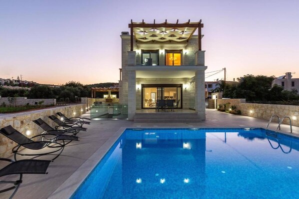 Piscina a l'aire lliure