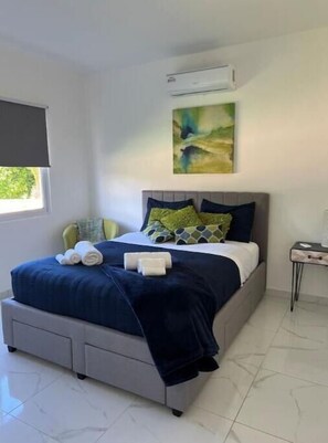 2 soverom, strykejern/-brett, wi-fi og sengetøy