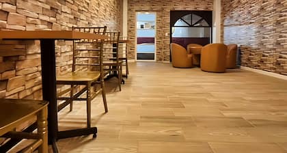 Jovis Hotel