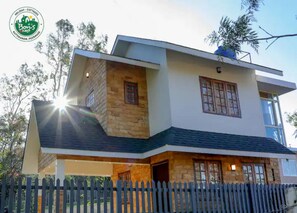 Exterior - BonsNest Holiday Homes - Family Cottage (Kuttikkanam)