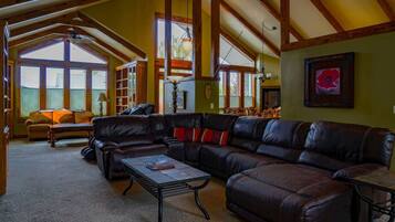 Smart TV, fireplace, video games, DVD player