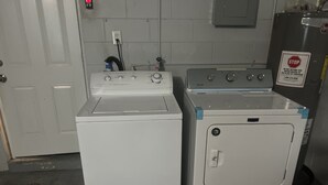 Unclassified image, 4 of 11, button - Nice quiet relaxing home  (Orlando)