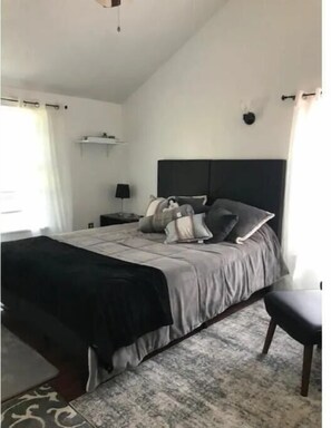 2 chambres, fer et planche à repasser, Wi-Fi gratuit, draps fournis