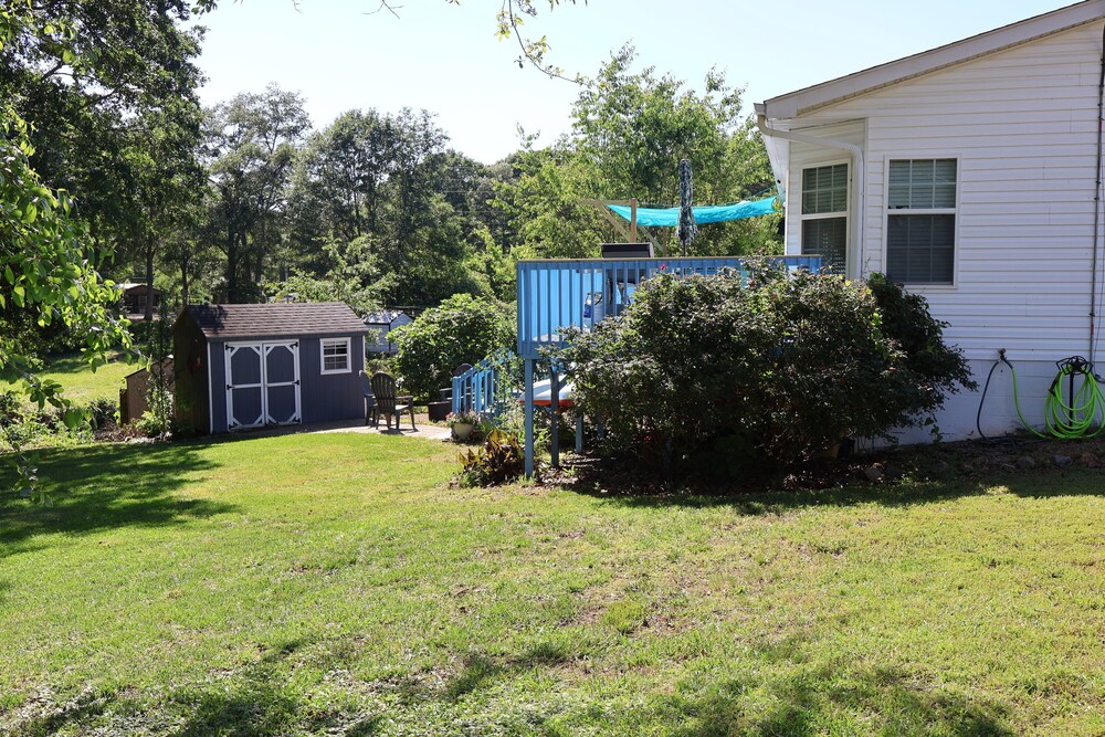 Lake front getaway on Lake Hartwell 20min from Clemson Fair Play Vrbo