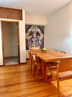 Dining - Bright and charming penthouse apartment, 2 blocks from Ipanema Beach. (Ipanema Rio de Janeiro)