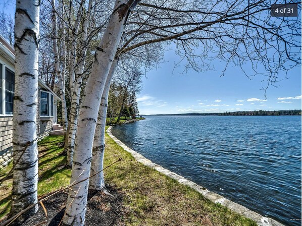 Property grounds - Veedon Fleece on the Lake (Manchester)