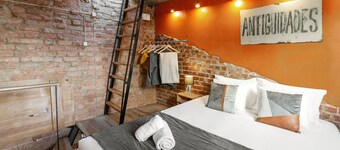 Brick House - Nazaré Experience