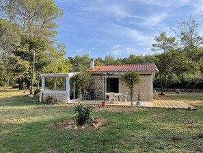 Outdoor dining - Mas en Pleine Nature Avec Piscine. Animaux Acceptés ! (Cotignac / Monfort sur Argens)