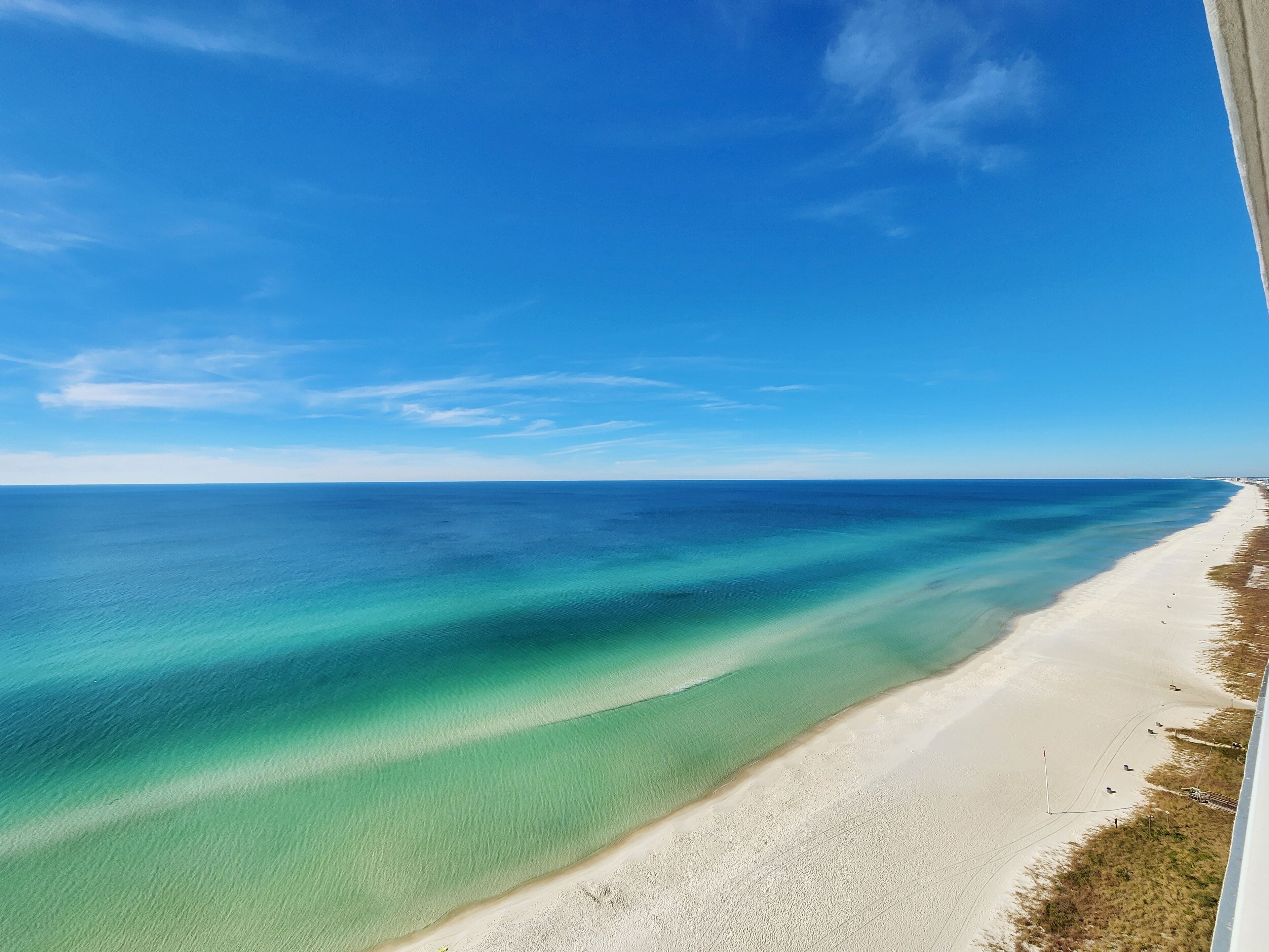Plage, chaises longues