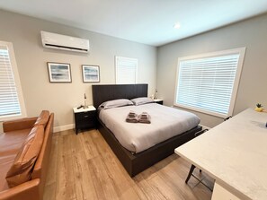 1 chambre, bureau, fer et planche à repasser, Wi-Fi gratuit